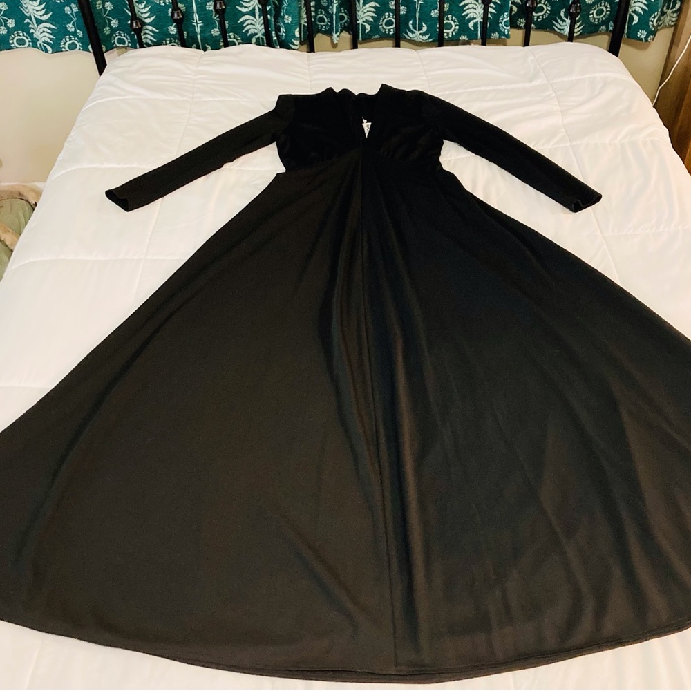 Vintage 70s Victor Costa poly maxi dress